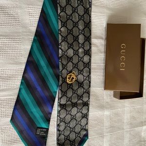 Gucci Silk scarf - two sided